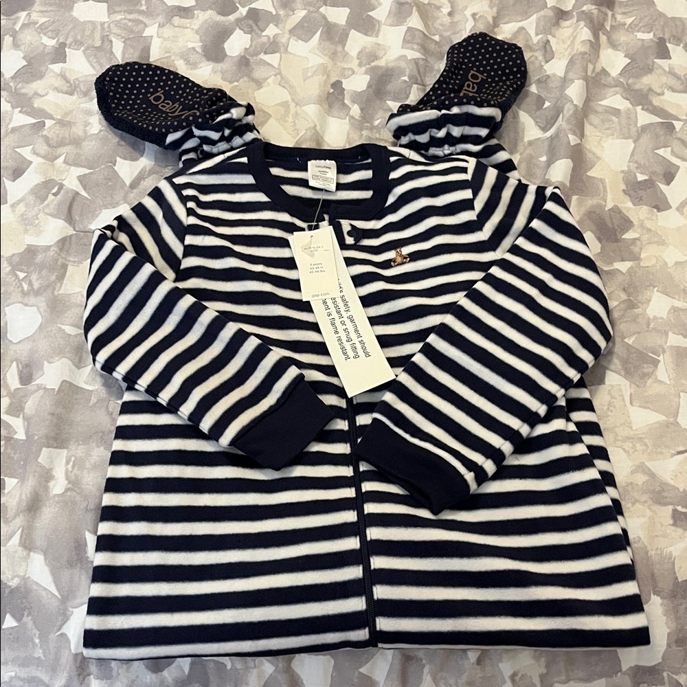 NWT Baby Gap Navy & White Stripped Fleece Onesie with Feet PJs - size 5